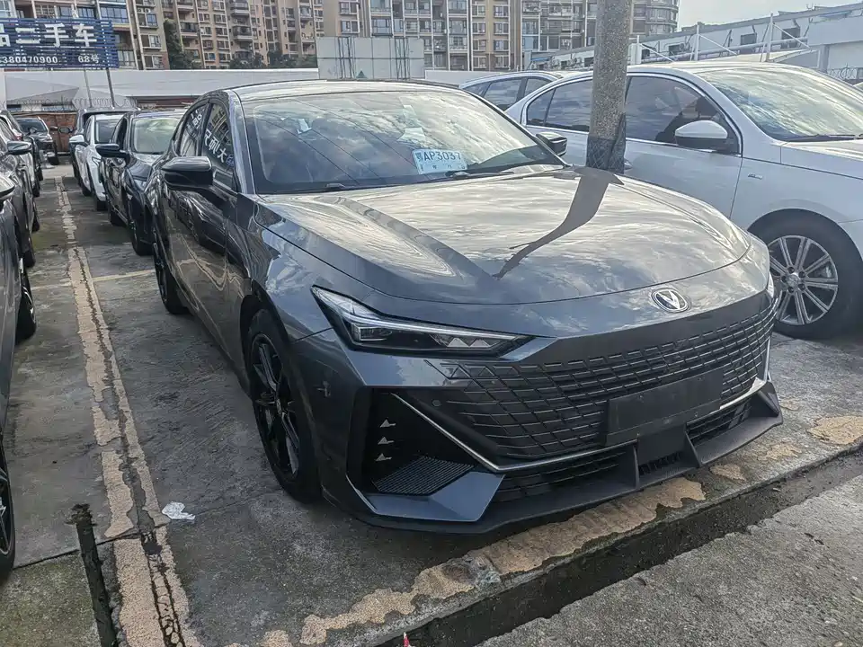 Changan UNI-V