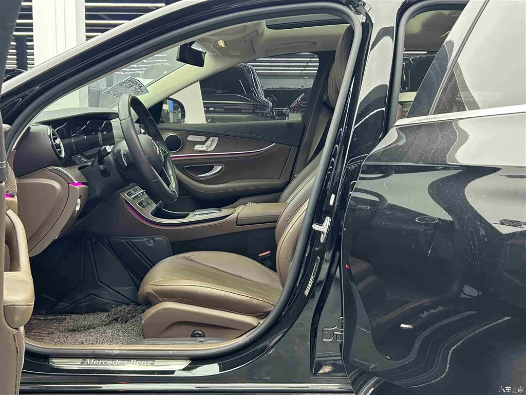 Mercedes-Benz E-Class, 2023 6