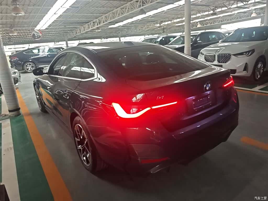 BMW i4, 2025 8