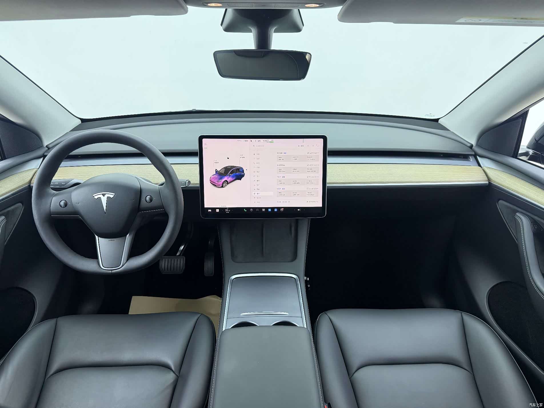 Tesla Model Y, 2021 12