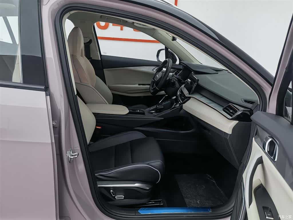 Lynk & Co 02, 2022 23