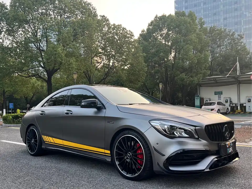 Mercedes-Benz CLA AMG