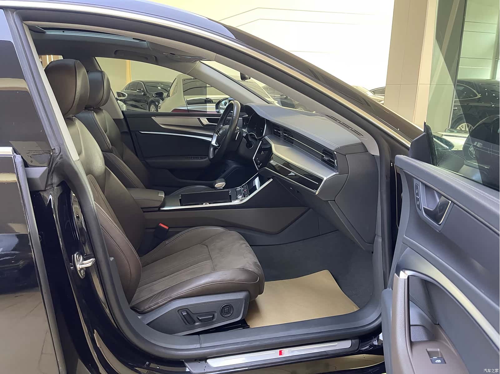 Audi A7L, 2024 6