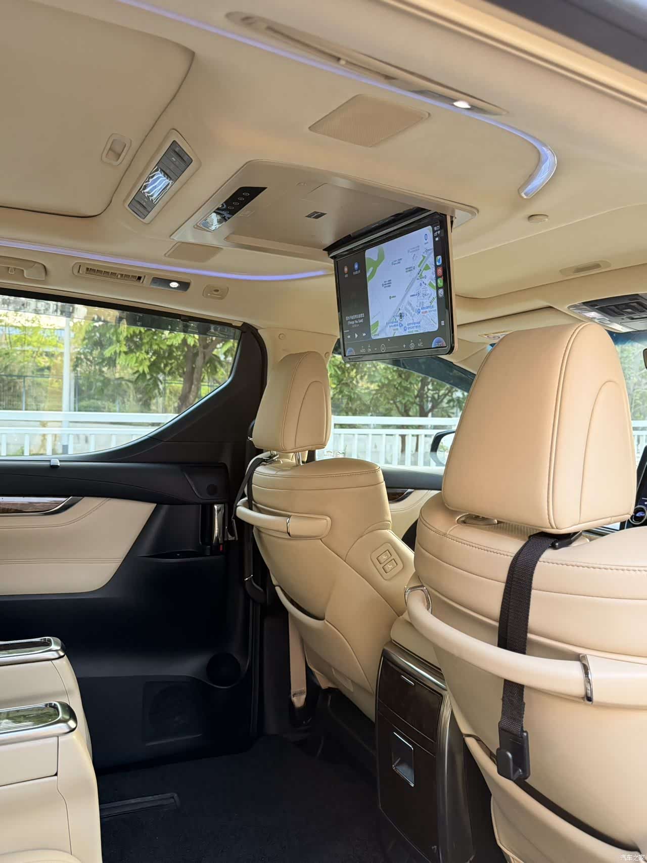 Toyota Alphard, 2019 14