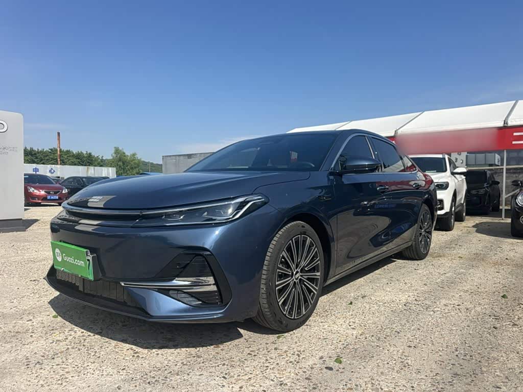 Geely Galaxy A7 EM