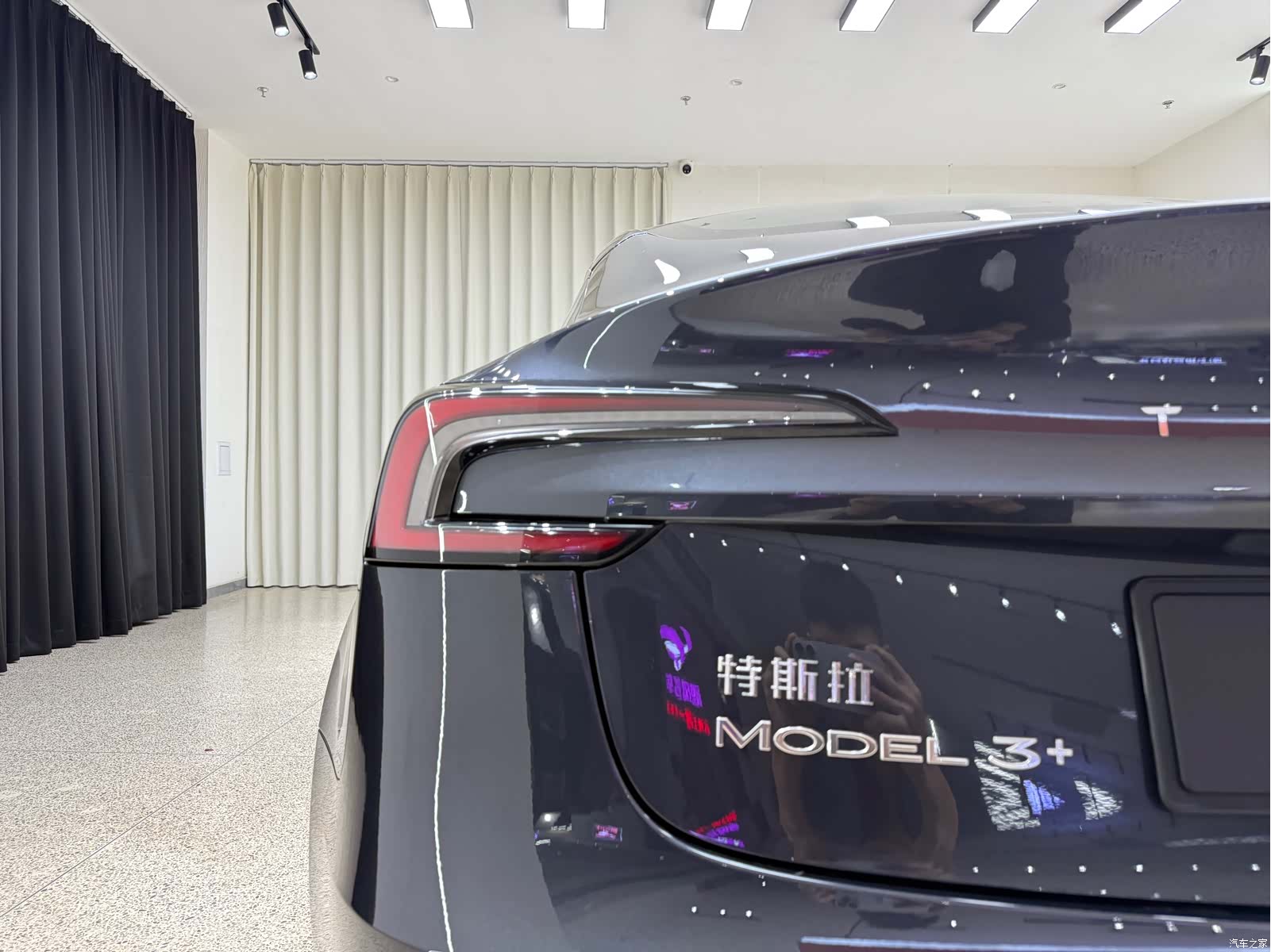 Tesla Model 3, 2024 23