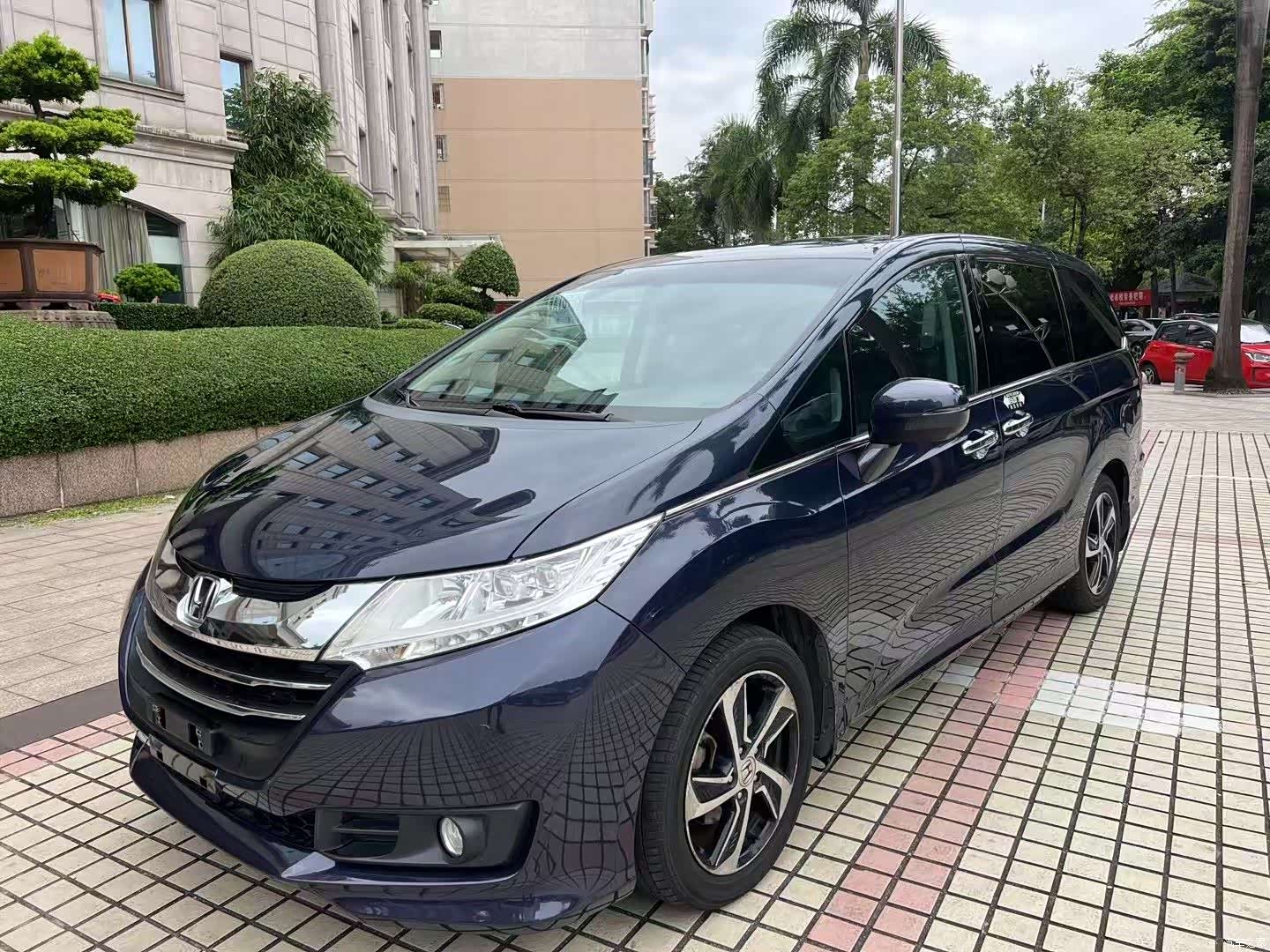 Honda Odyssey, 2015 1