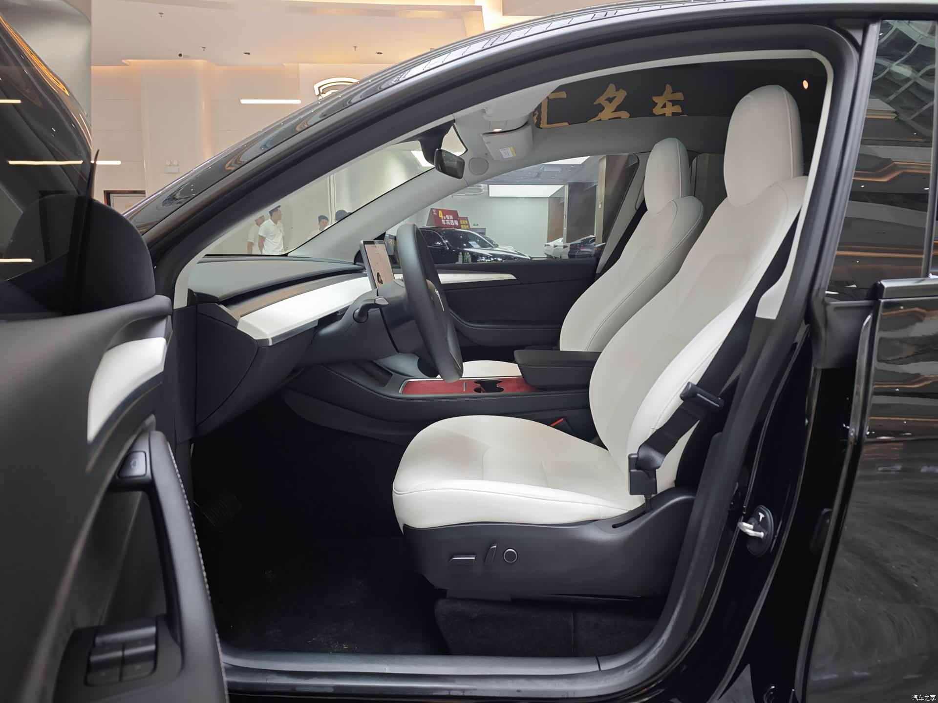 Tesla Model Y, 2022 7