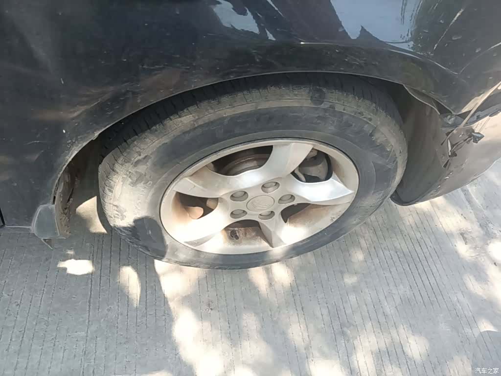 Geely Emgrand, 2015 14