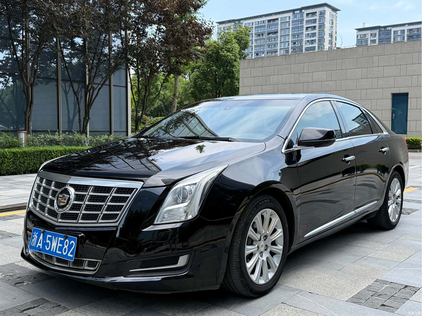 Cadillac XTS, 2013 1
