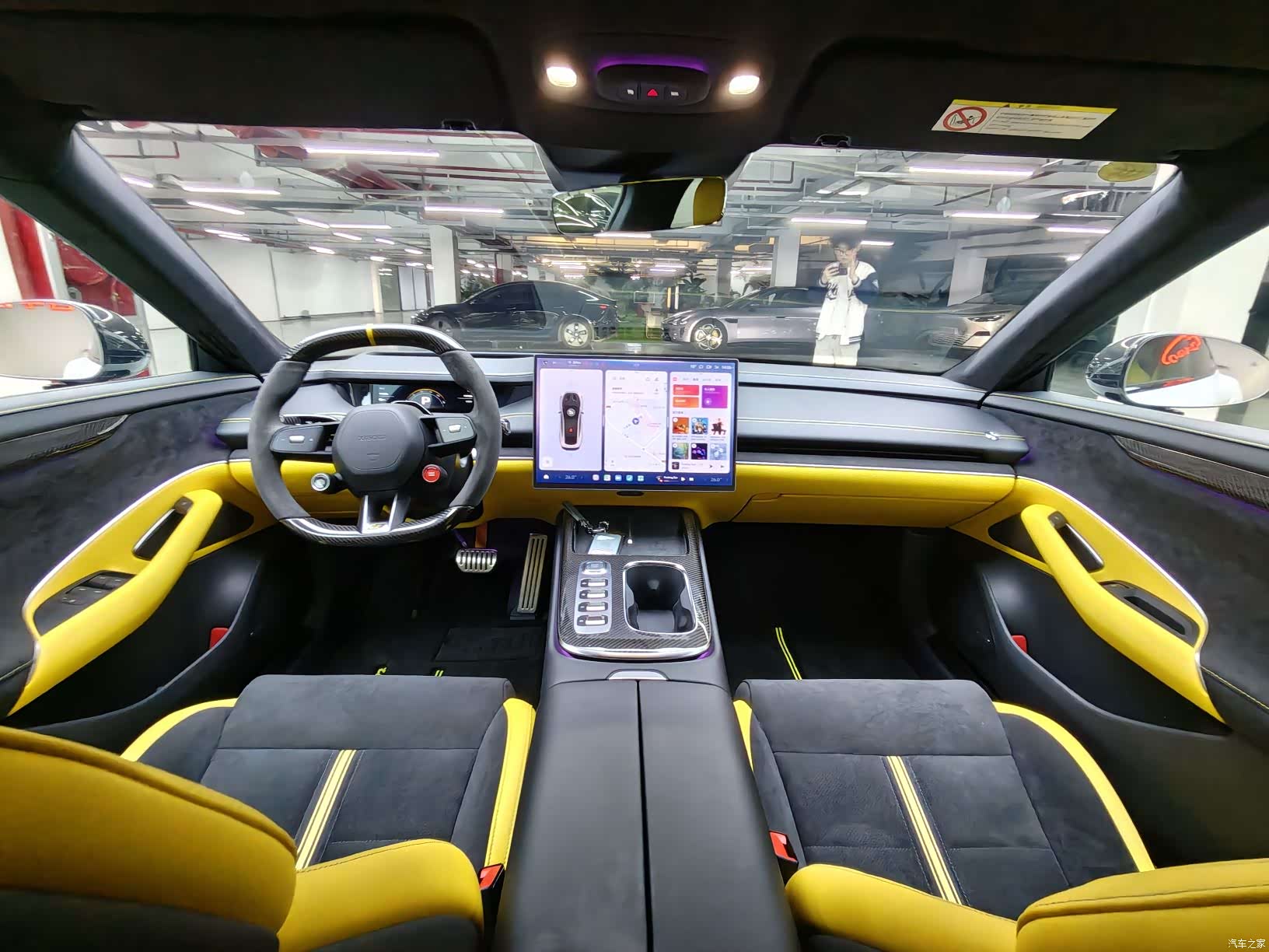 Xiaomi SU7, 2025 11