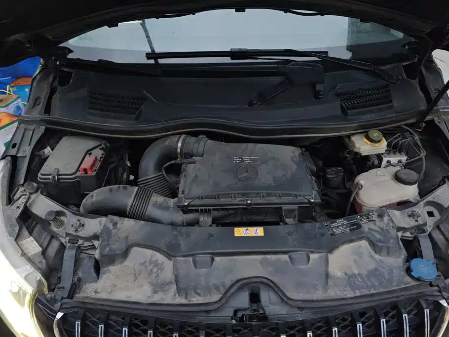 Mercedes-Benz V-class