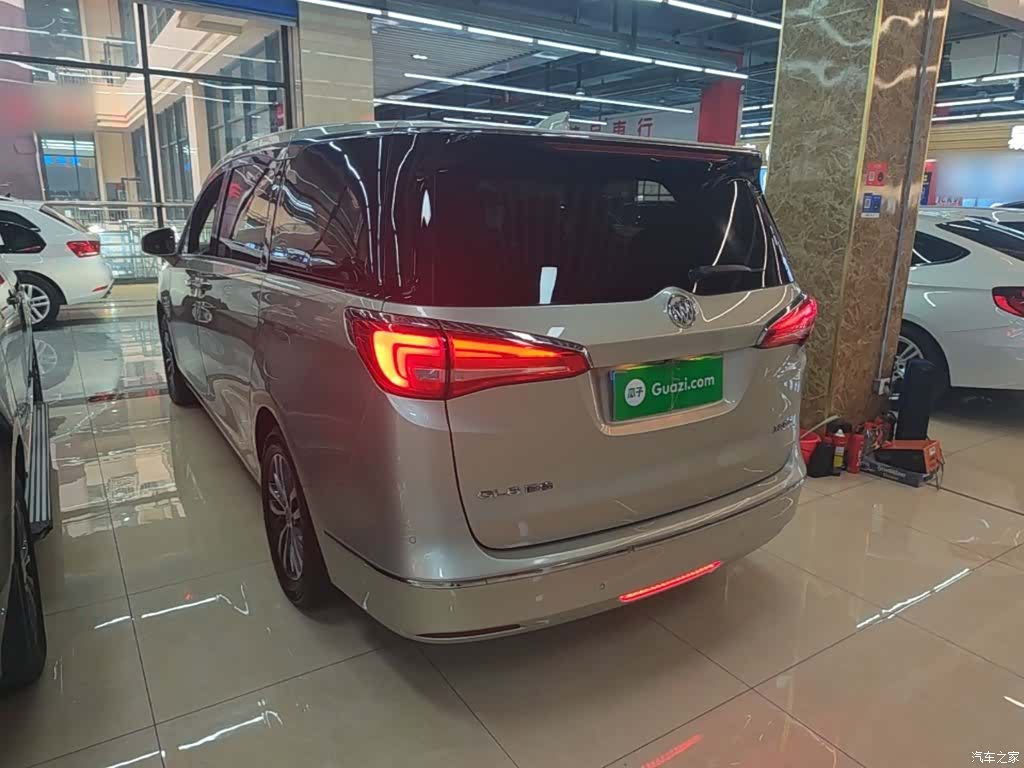 Buick GL8, 2017 все фото
