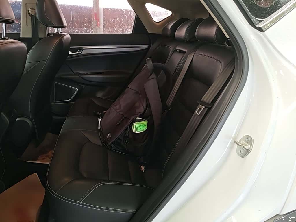 Geely Emgrand, 2017 17