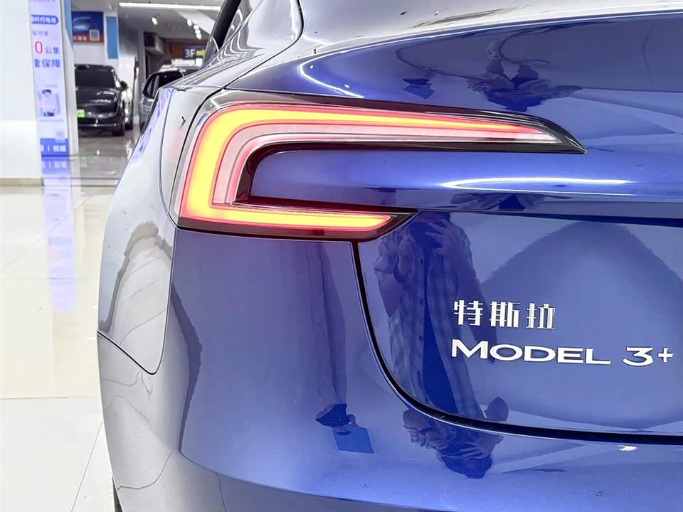 Tesla Model 3 Tesla Model 3
