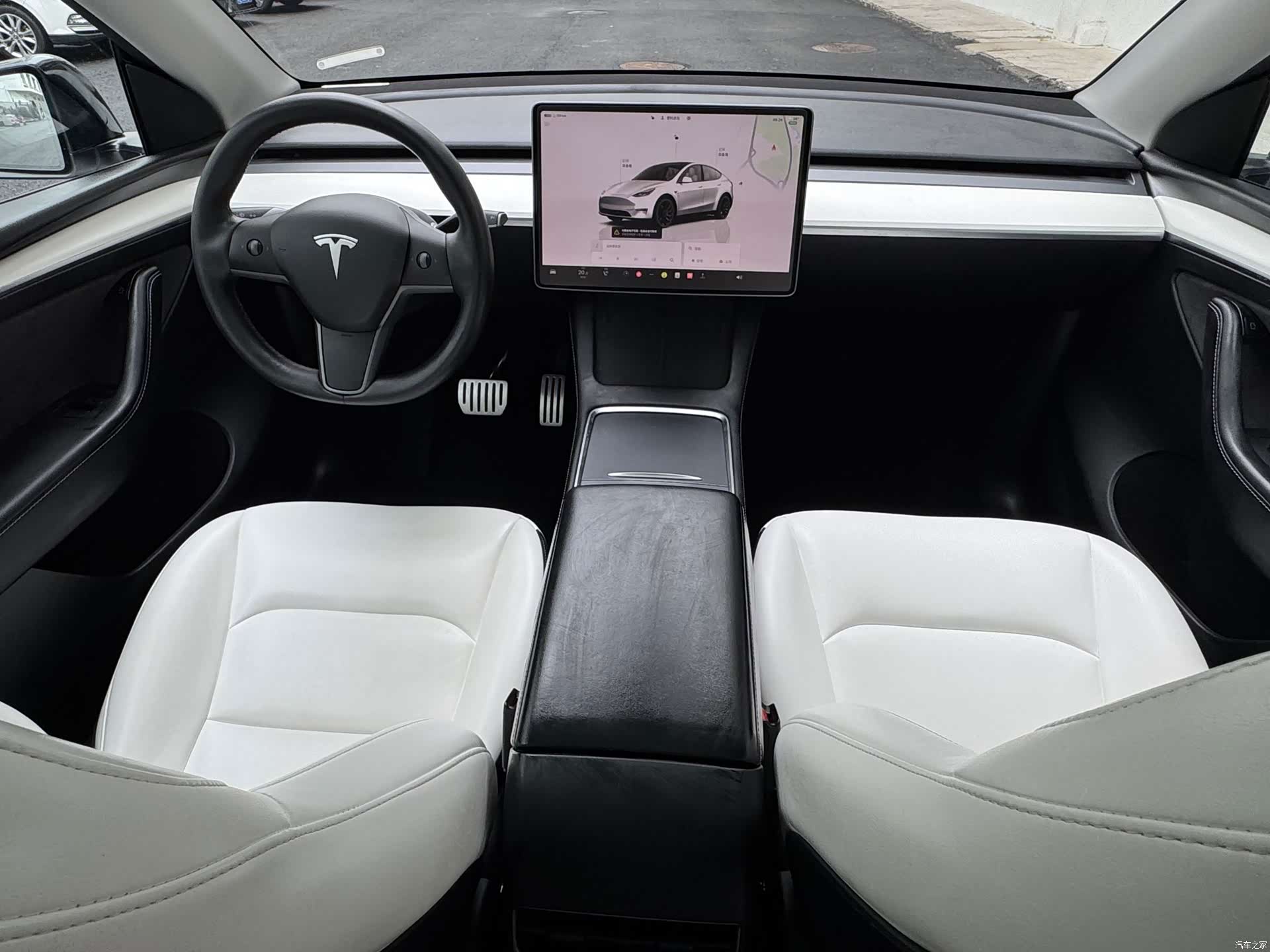 Tesla Model Y, 2023 9