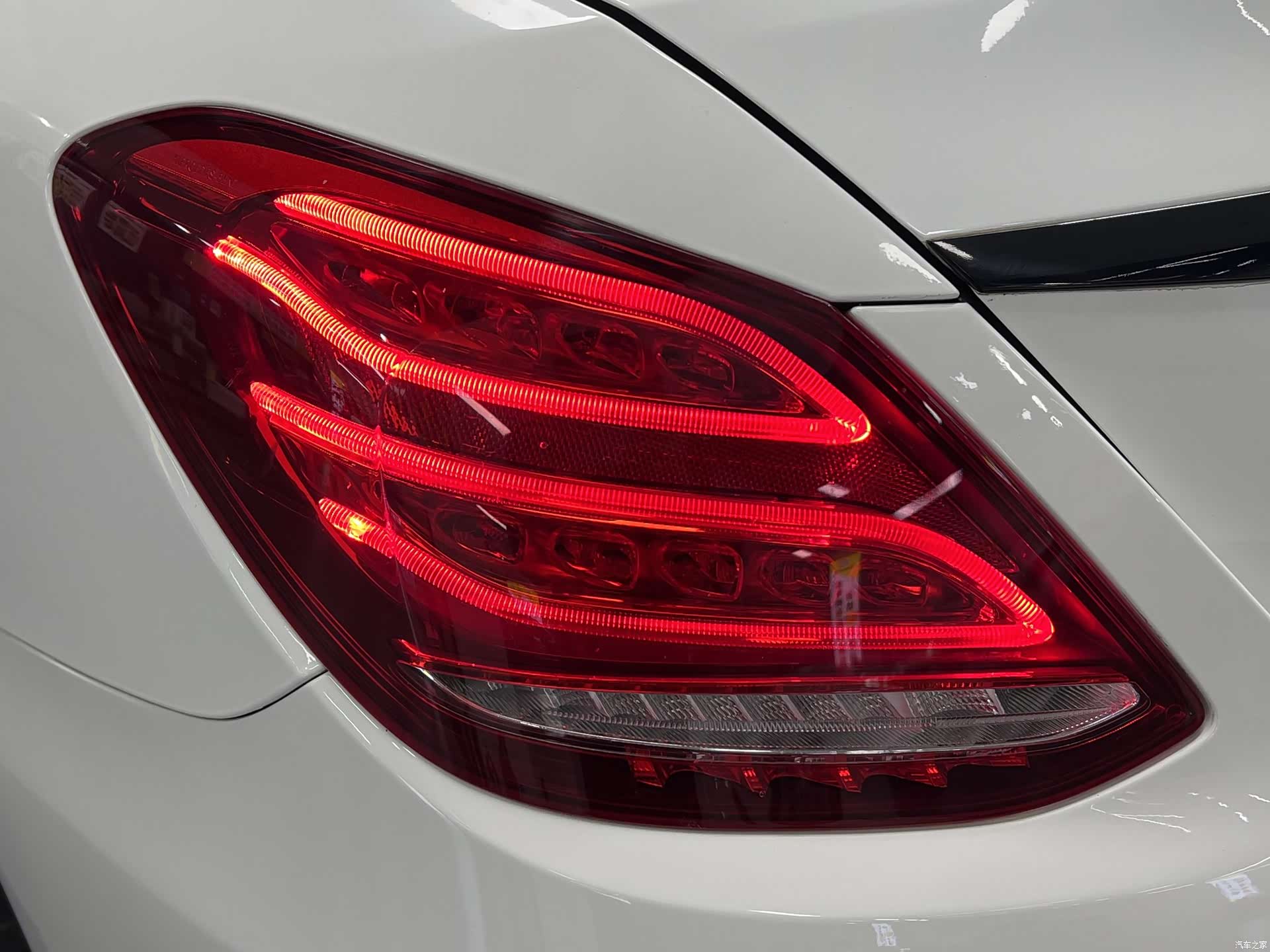 Mercedes-Benz C-Class, 2016 9
