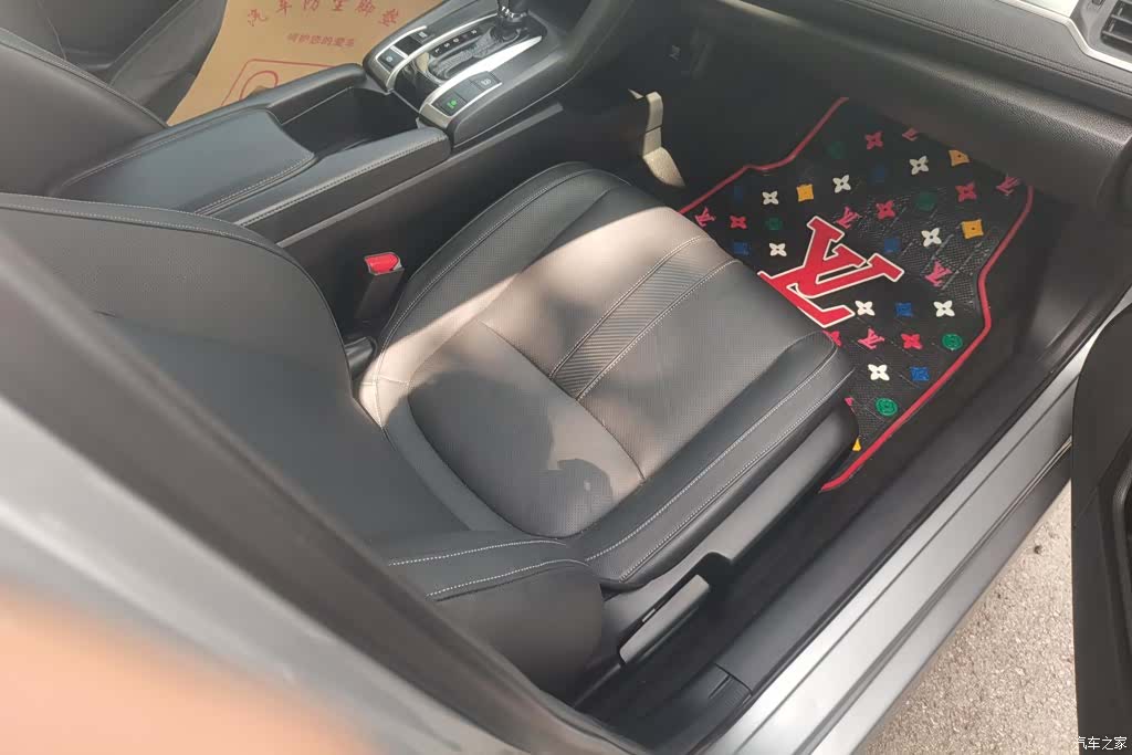Honda Civic, 2018 8