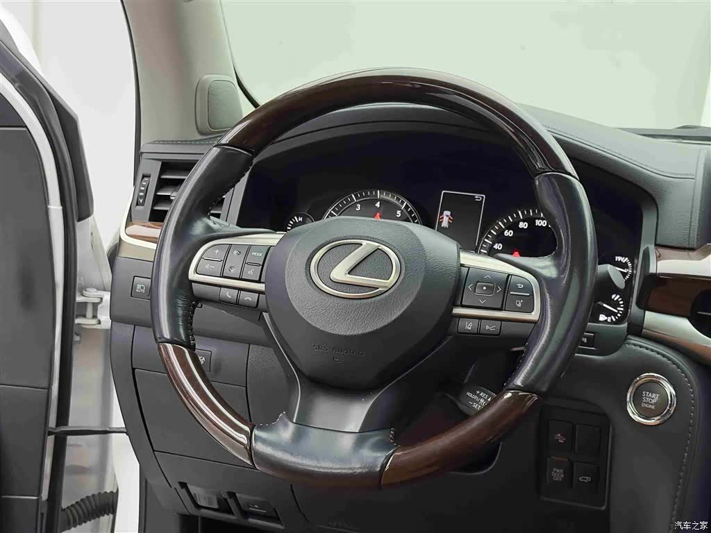 Lexus LX, 2018 13