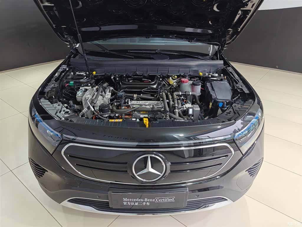 Mercedes-Benz EQB, 2023 8