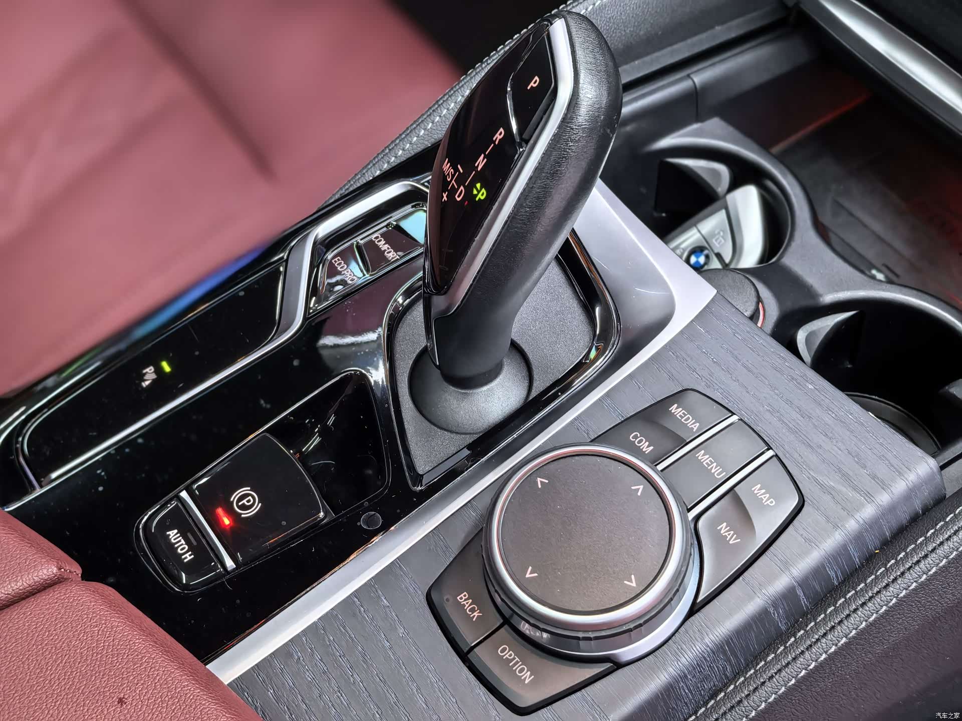 BMW 5 Series, 2022 24
