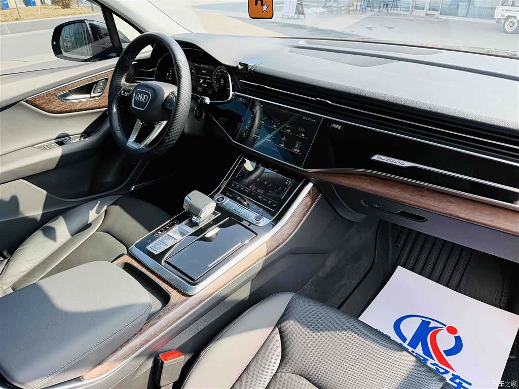 Audi Q7, 2022 11