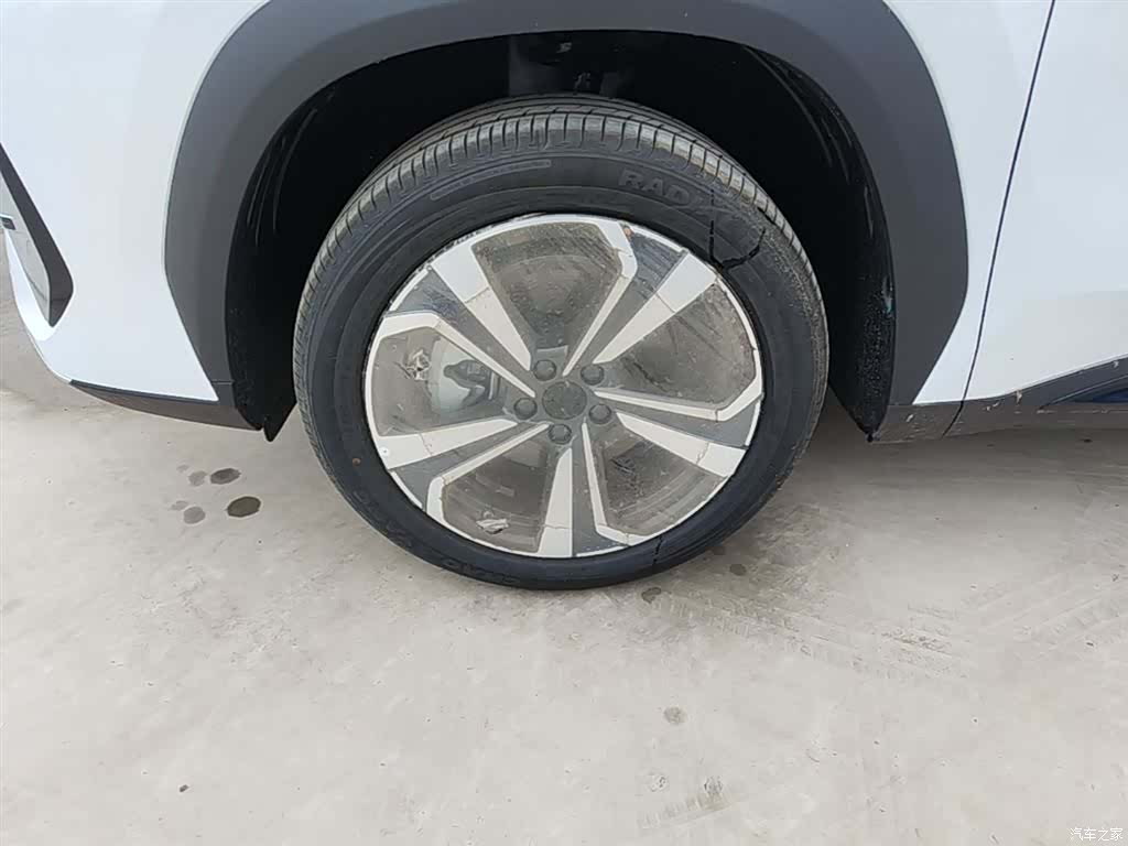 Geely Boyue, 2026 23