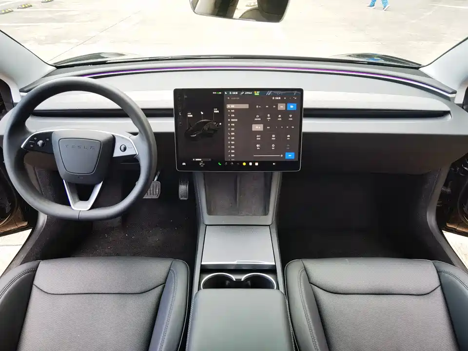 Tesla Model 3 Tesla Model 3