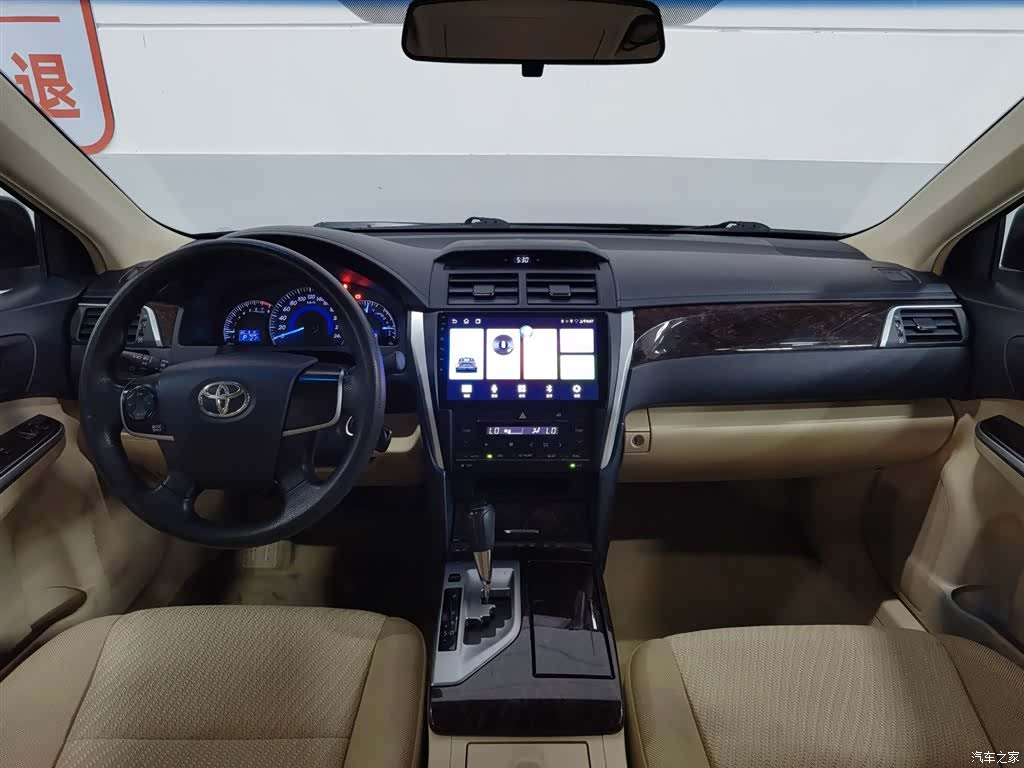 Toyota Camry, 2015 все фото