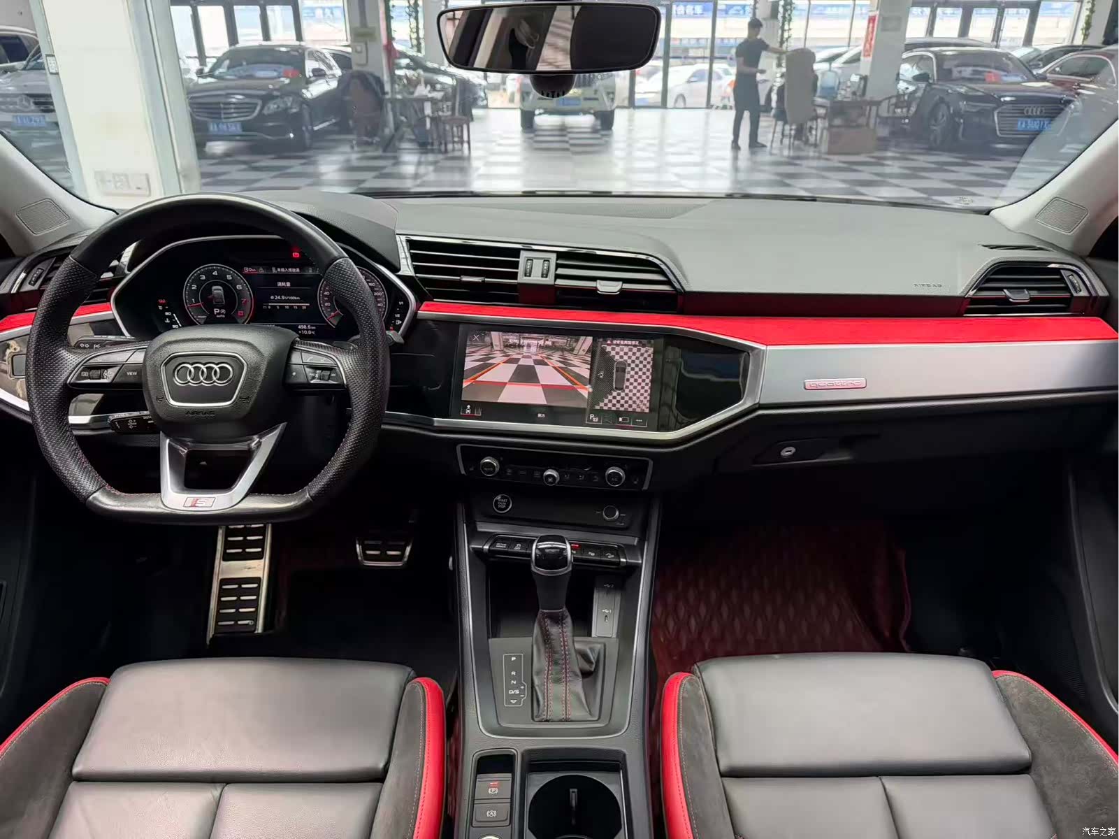 Audi Q3, 2022 11