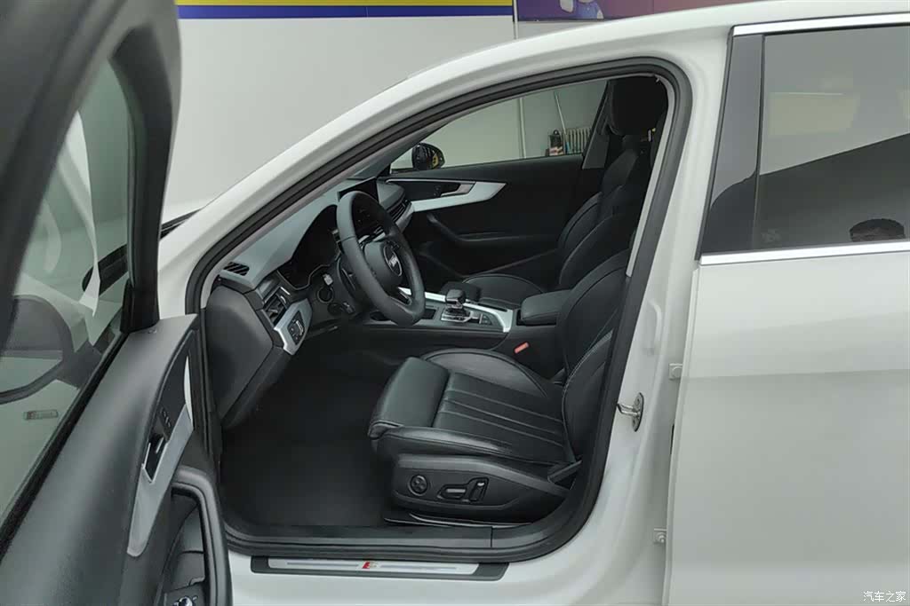 Audi A4L, 2022 9