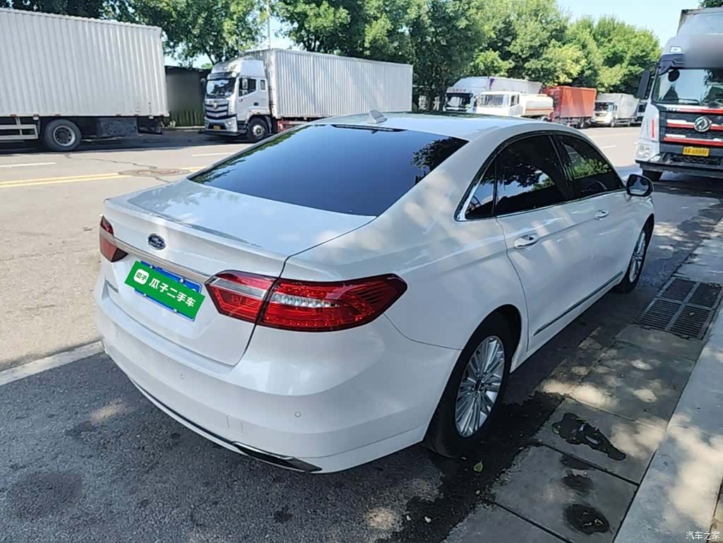 Ford Taurus, 2017 все фото