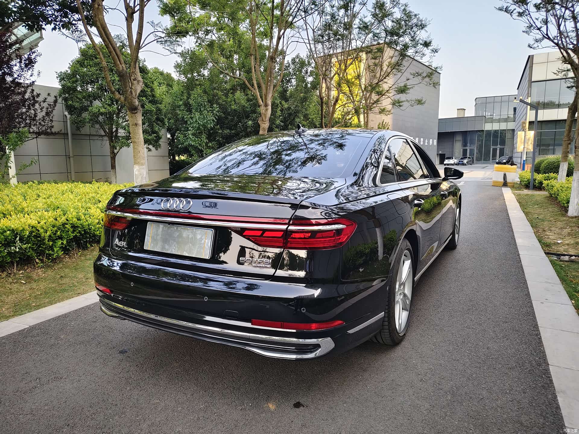 Audi A8L, 2024 14