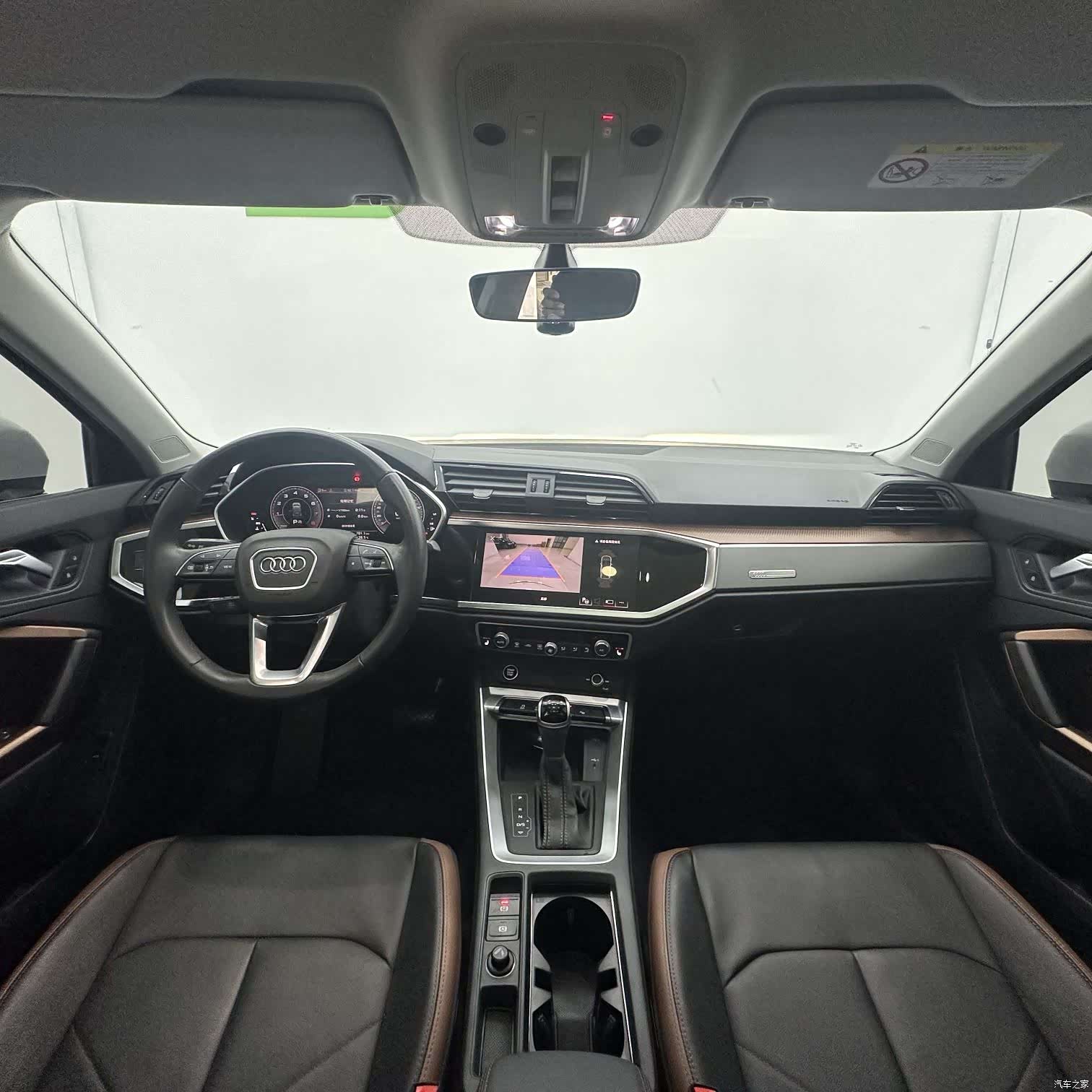 Audi Q3, 2023 10