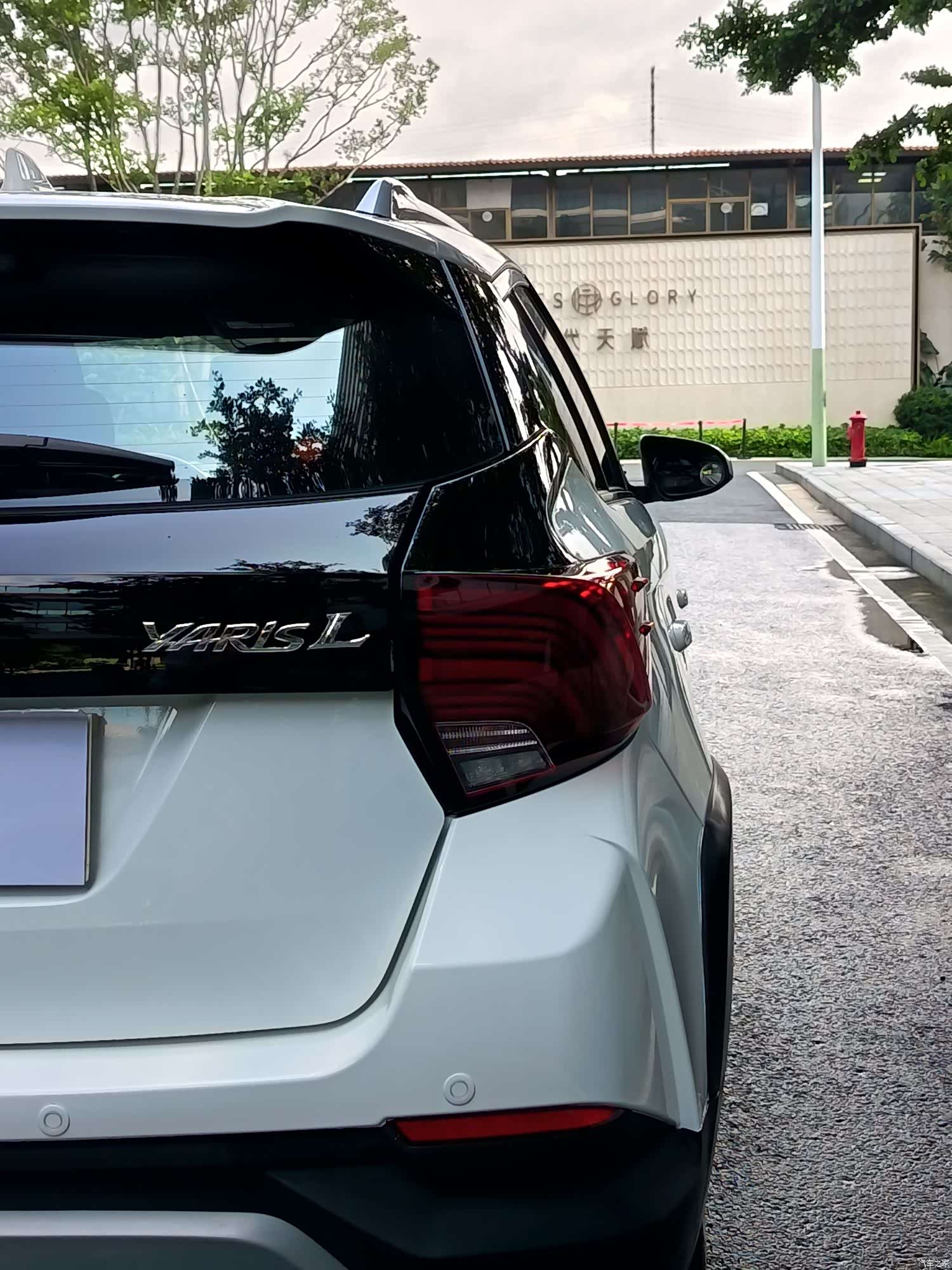 Toyota YARiS L, 2019 14