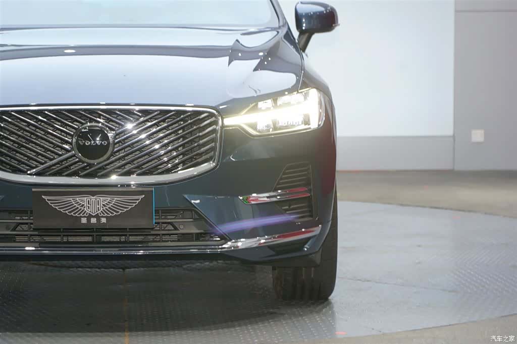 Volvo XC60, 2025 2