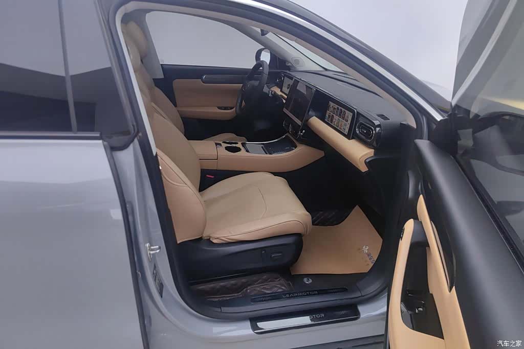 Leapmotor C11, 2025 8