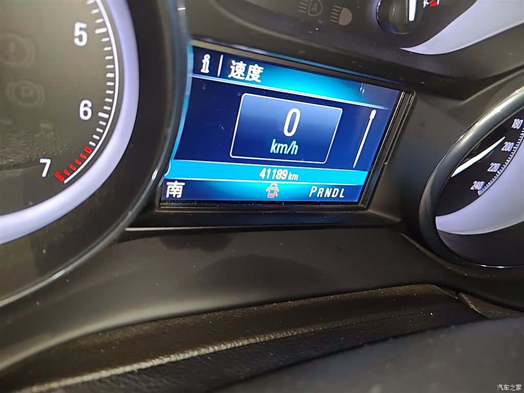 Buick Envision Plus, 2019 все фото
