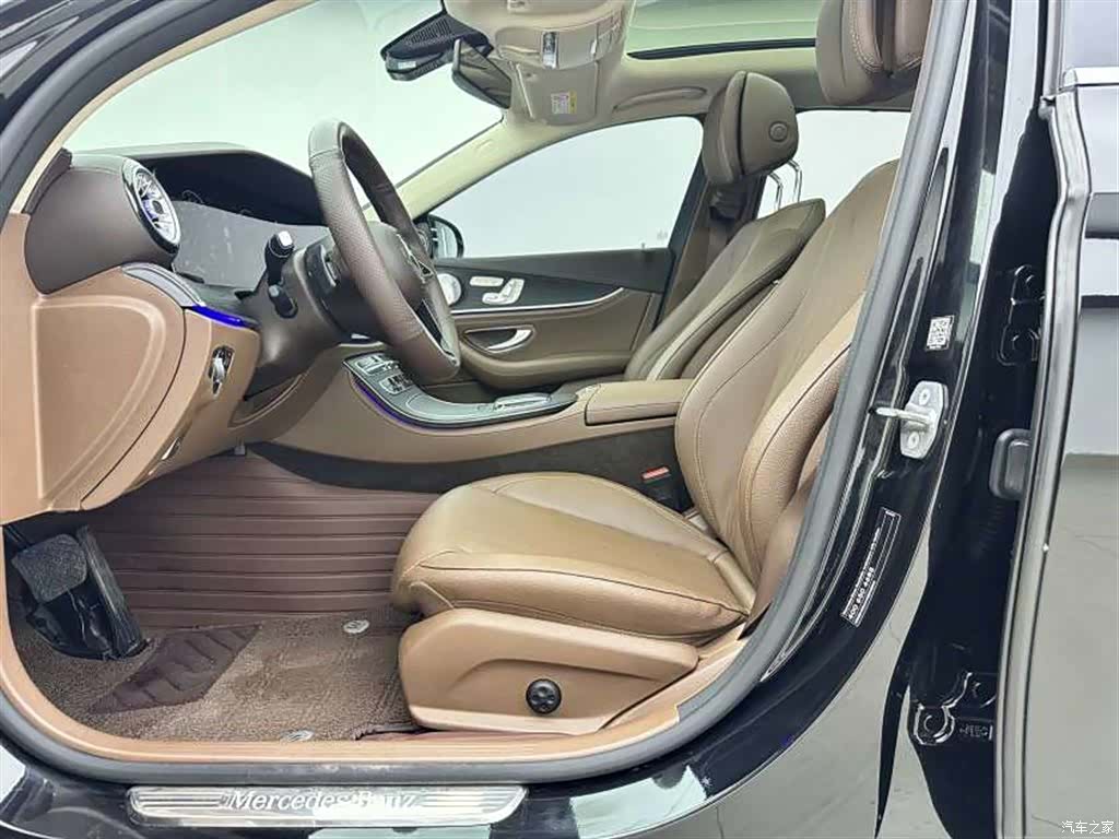 Mercedes-Benz E-Class, 2023 6