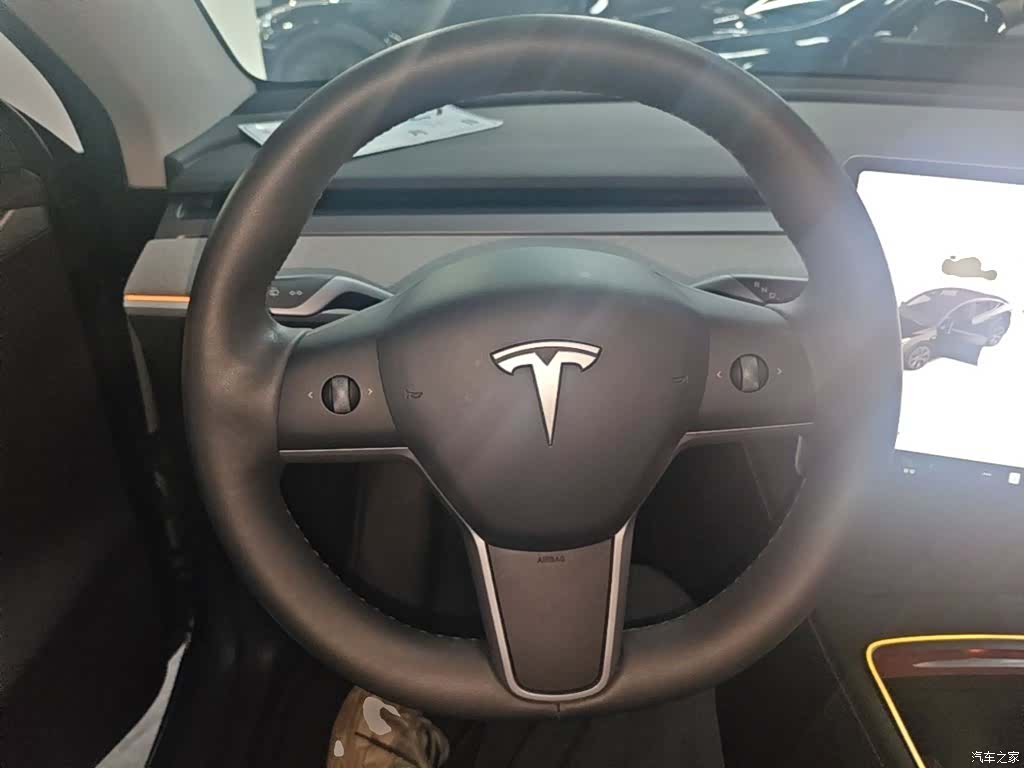Tesla Model Y, 2024 11