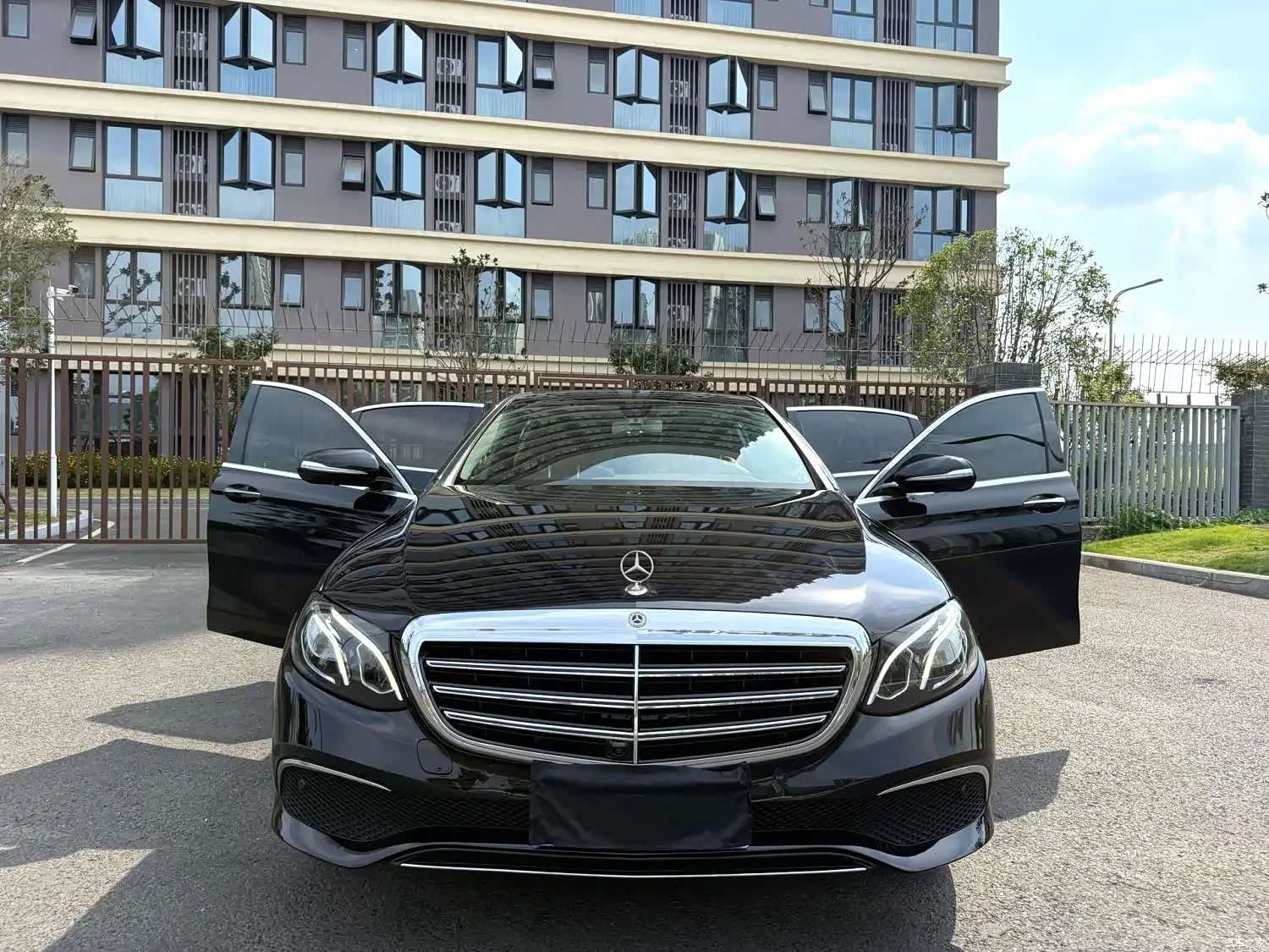 Mercedes-Benz E-Class, 2018 4