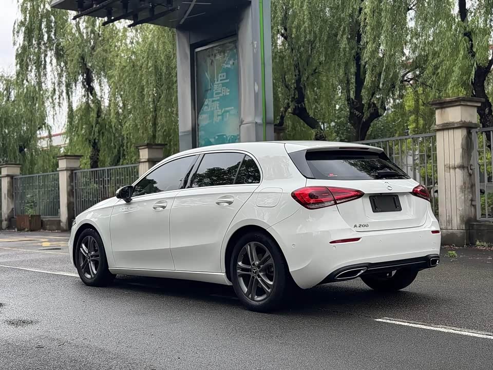 Mercedes-Benz Class A Mercedes-Benz Class A