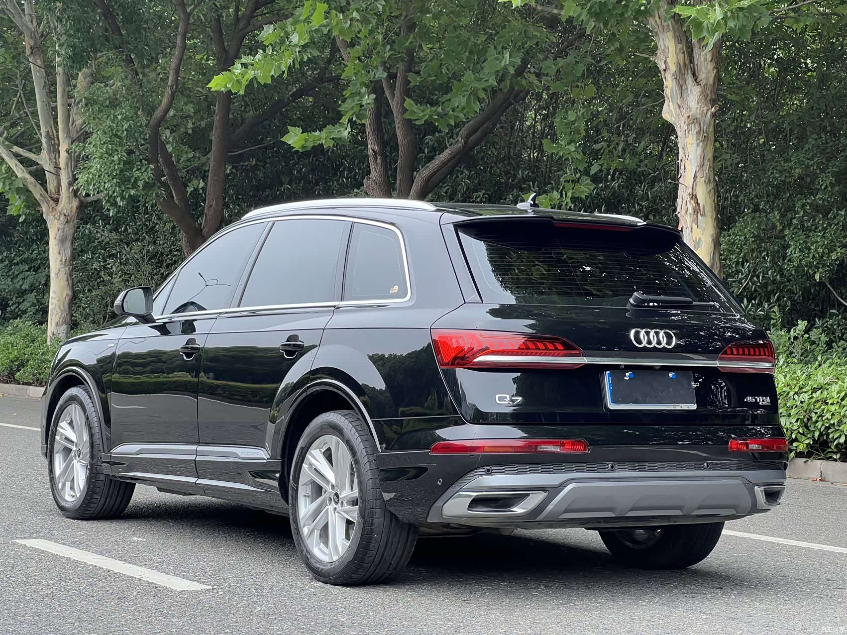 Audi Q7, 2023 все фото