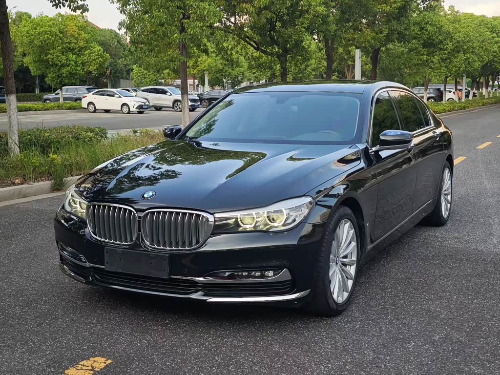 BMW 7 Series 7 2018 730Li Lead