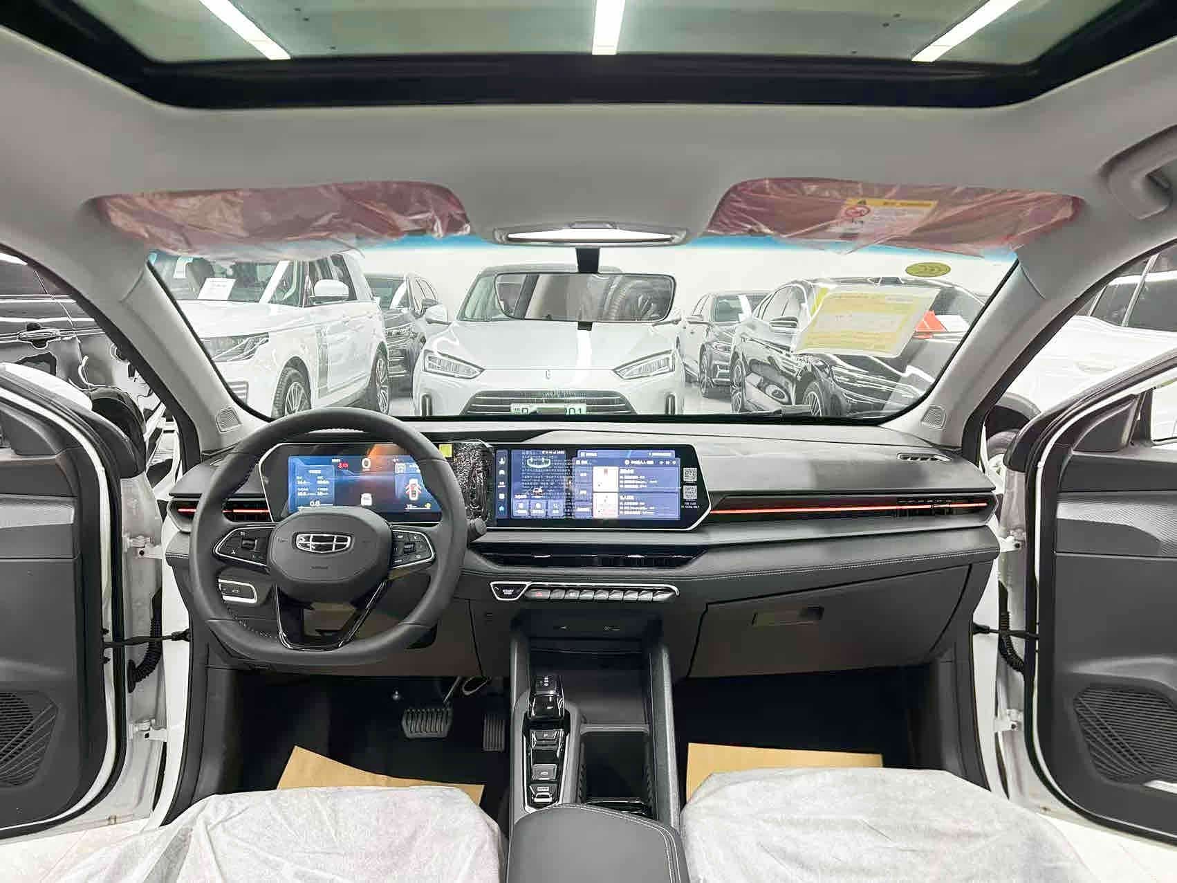 Geely Binray, 2025 9