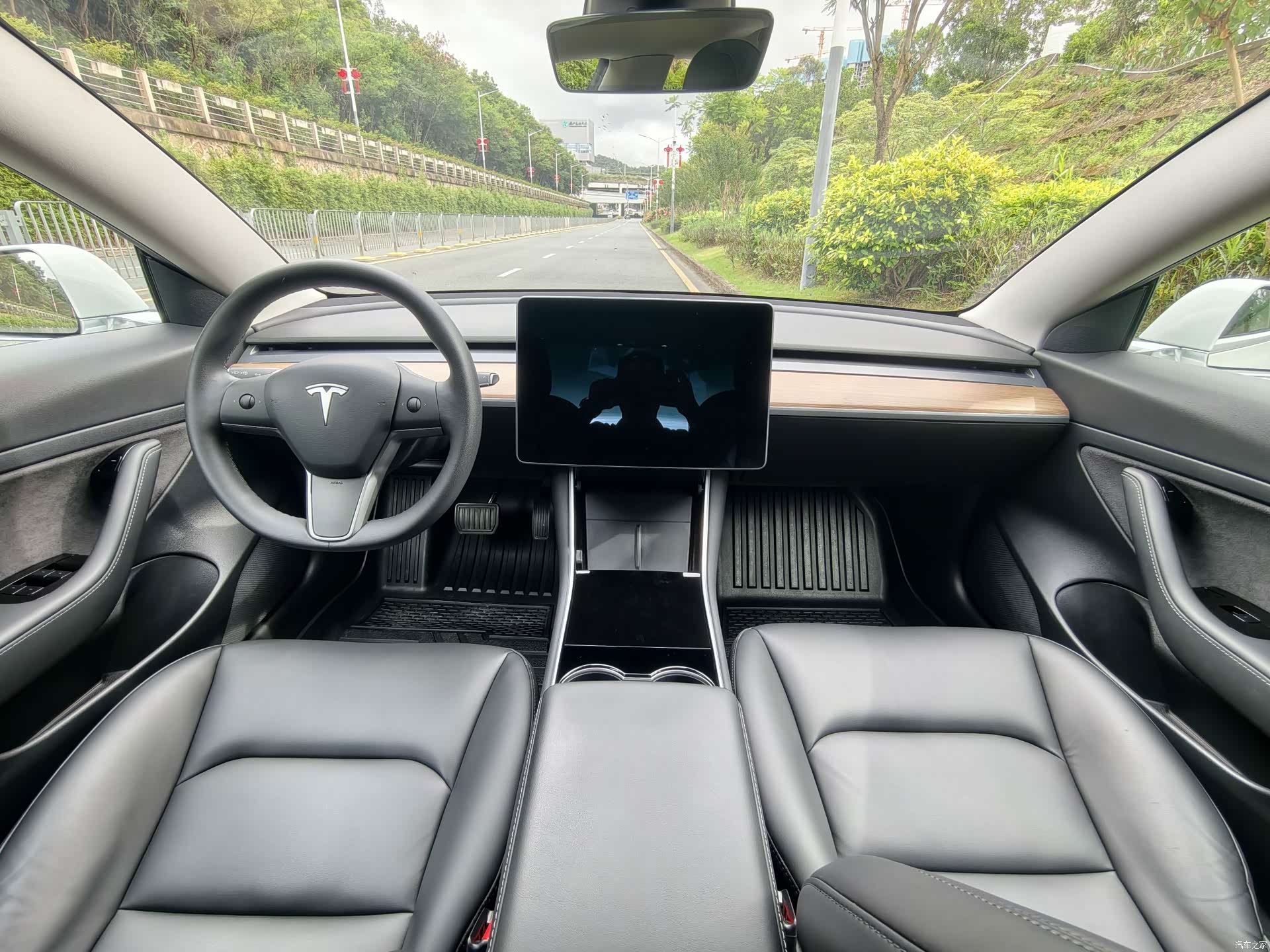 Tesla Model 3, 2020 6