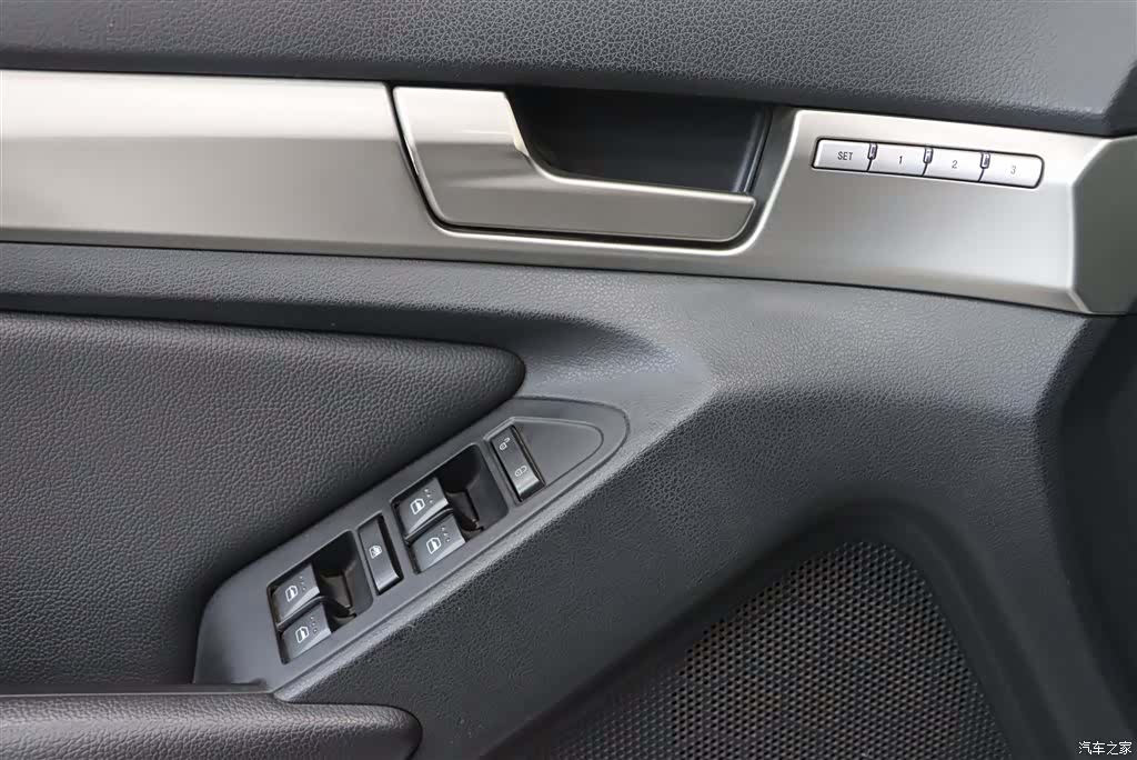 BAIC X65, 2015 12