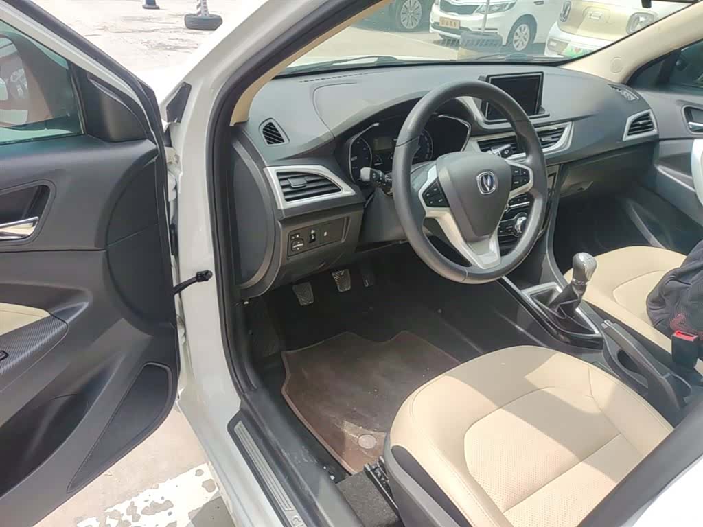 Changan V7, 2015 16