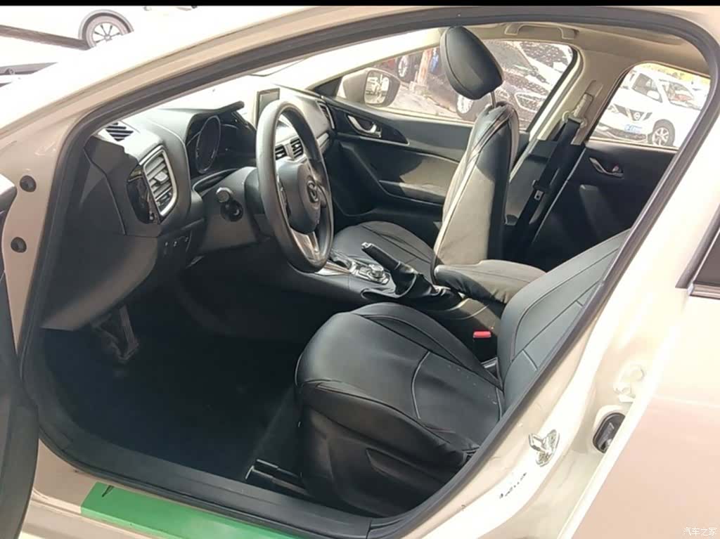Mazda Mazda3, 2014 14