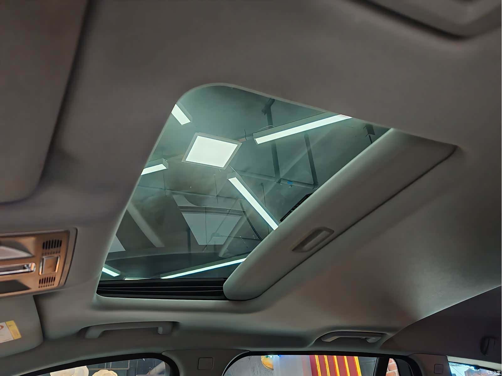 Jaguar XF, 2015 27